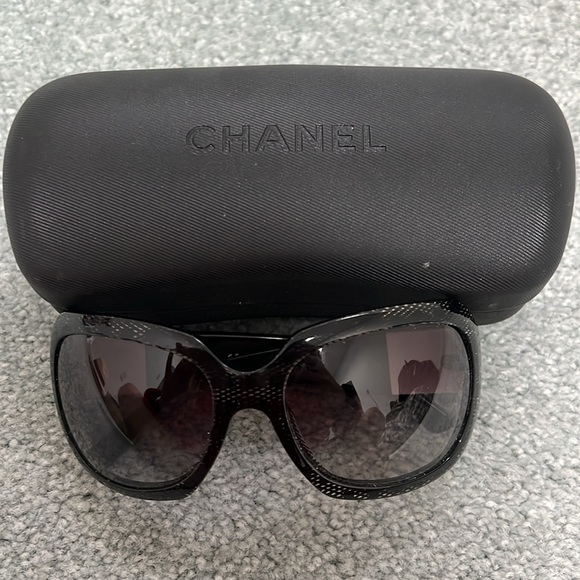 Chanel square sunglasses - Picture 1 of 9